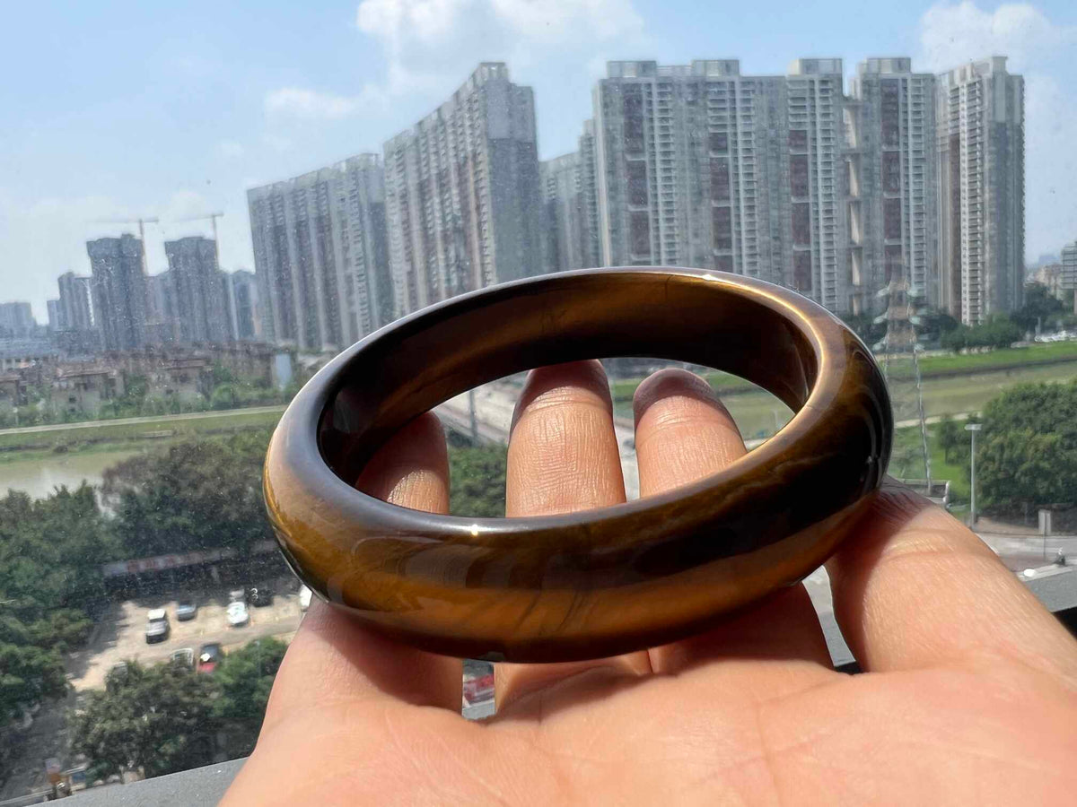 Natural crystal Tiger's eye bangle for men and women Energy Protection Crystal Real stone
