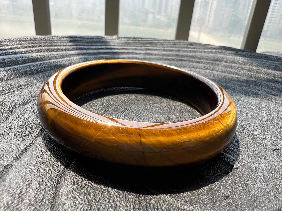 Natural crystal Tiger's eye bangle for men and women Energy Protection Crystal Real stone